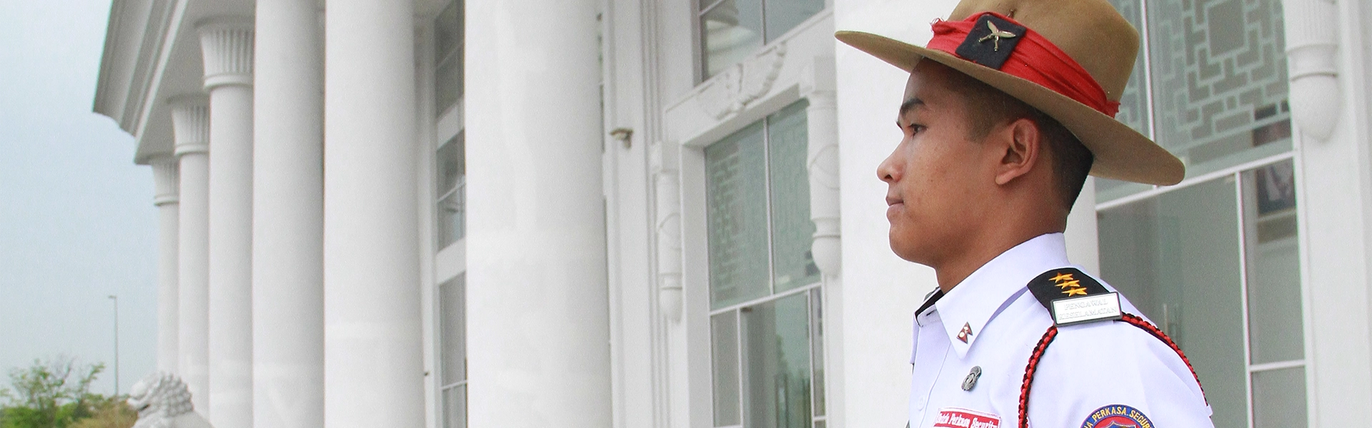 How Professional Security Services Build Trust and Safety